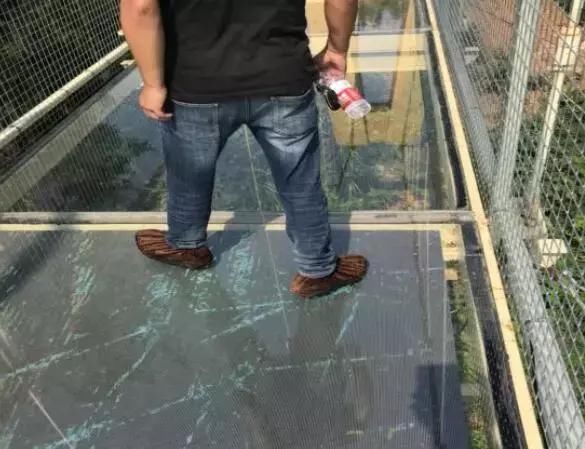 转发|重庆主城第一5D玻璃桥亮相巴南,门票优惠