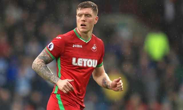 英超几支有降级风险的球队,这10名球员赶紧淘