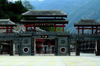 明修栈道,暗渡陈仓的遗址--汉中 古栈道