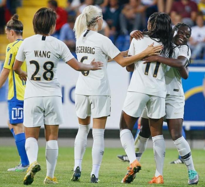 首秀便包揽所有定位球, 送出6次手术刀传球!