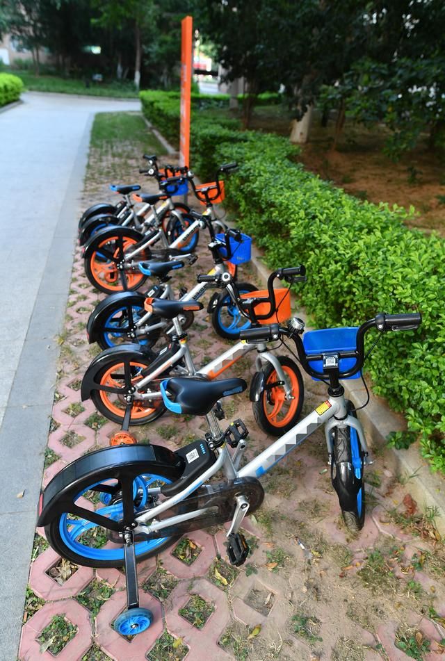 共享童车悄然入驻小区,共享经济要从3岁娃娃身