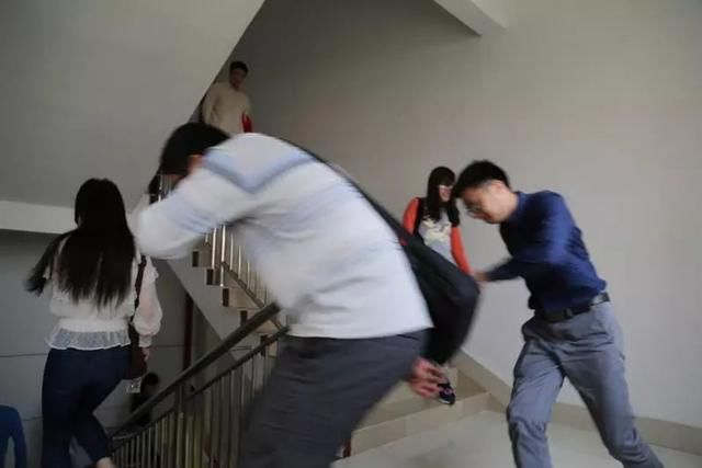 市人社局开展2018年春季消防安全知识教育及