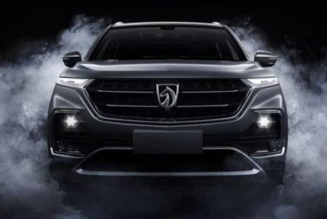 宝骏530新车标鲨鱼造型让人眼前一亮,网友:瞬间高大上了!