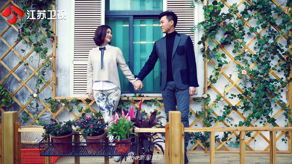 《我们的爱》靳东童蕾相爱相杀,好不热闹,互怼戏码激烈异常,幸福甜蜜