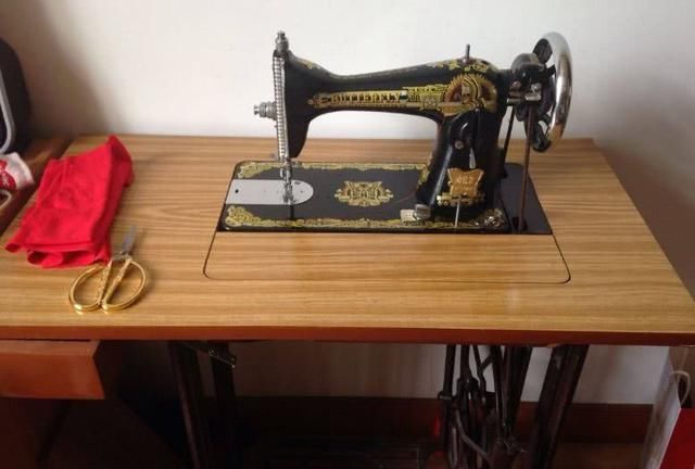 去农村收的废品老物件,摇身一变成为值钱的工