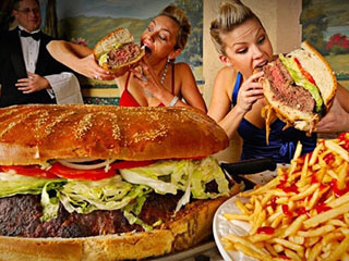 X光下日本美女大胃王 从胸口到屁股都是胃