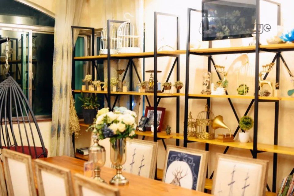 用老板拼音拆成店名,以为只有西餐,原来我错了