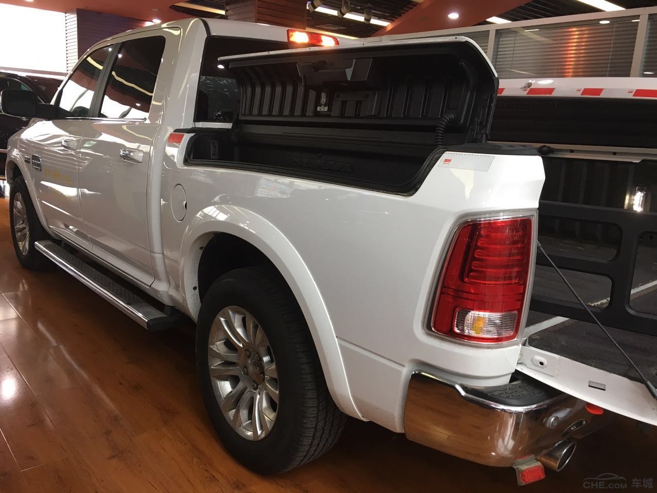 全新道奇公羊长角号5.7l 改装成型凶猛无比