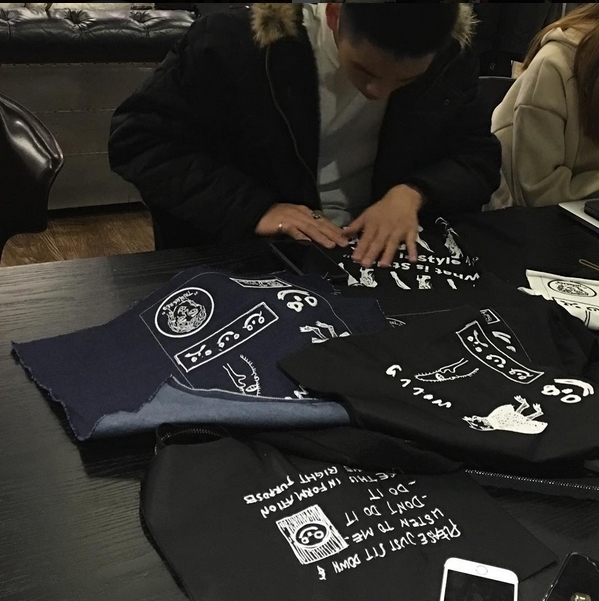 林依轮老婆晒照 不小心曝光了14岁儿子林子轩的外国女友(2)