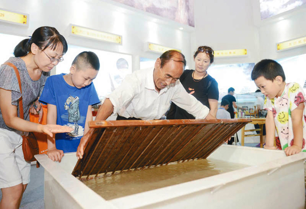 沁源手工麻纸传承人郑变和:绝不能让手艺失传