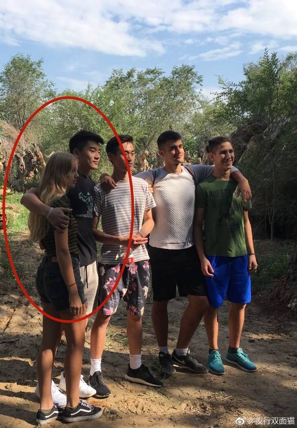 林依轮老婆晒照 不小心曝光了14岁儿子林子轩的外国女友