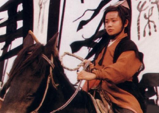 甘罗12岁当丞相,嬴政也很喜欢他,结果因摸女人的脚而死