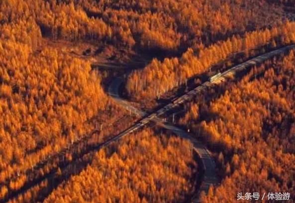 坐上火车旅行吧 穿越长白山的山谷溪流 大兴安