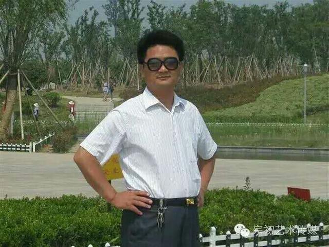 徐东风诗词选录--今日文艺人物