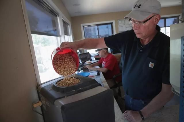 热点丨中美贸易战打响,美国豆农很受伤…