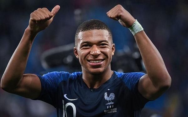 法国能赢克罗地亚VS英格兰夺得世界杯冠军?