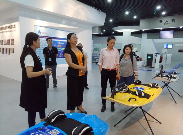 中软卓越:中山市火炬高新区领导莅临中软国际