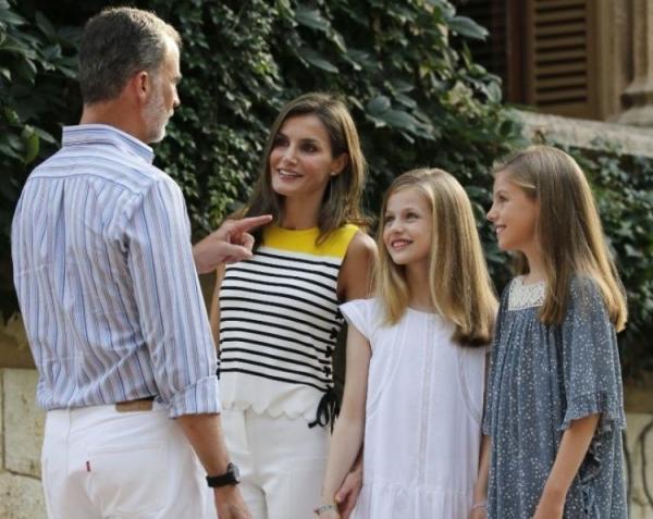 西班牙王室小公主穿平价品牌抢镜