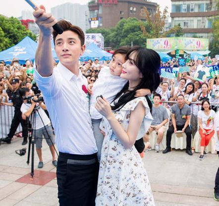 时隔7个月贾乃亮首次更博公布李小璐二胎喜讯