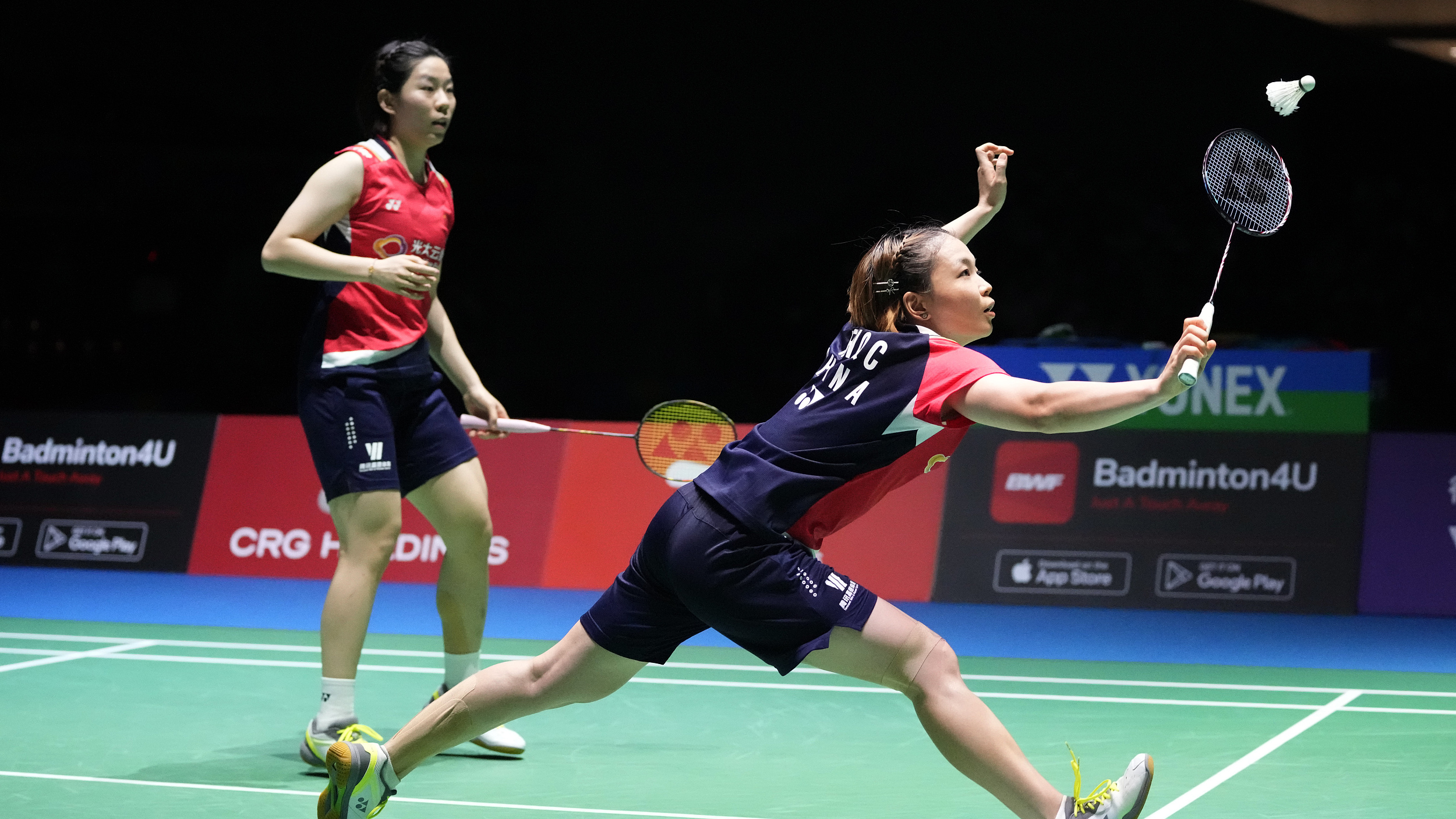 2022羽毛球世锦赛:陈清晨/贾一凡完胜韩国组合,第三次夺得女双冠军 2022羽毛球世锦赛:陈清晨/贾一凡完胜韩国组合,第三次夺得女双冠军