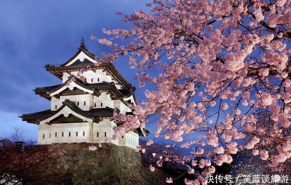 中国游客在日本买特产,2斤清酒5片牛肉,付款时