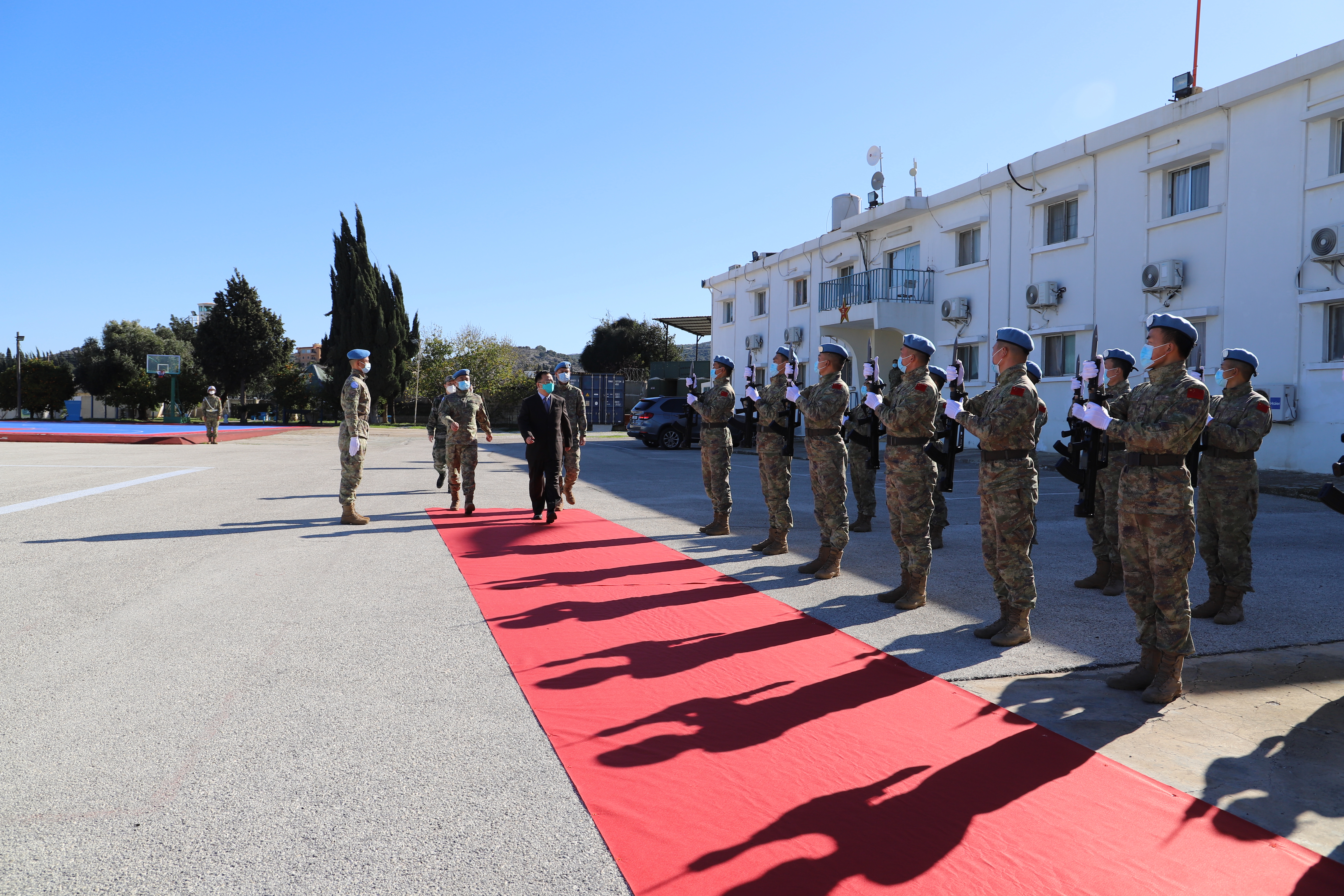 我驻黎巴嫩大使慰问第20批赴黎维和部队官兵 我驻黎巴嫩大使慰问第20批赴黎维和部队官兵