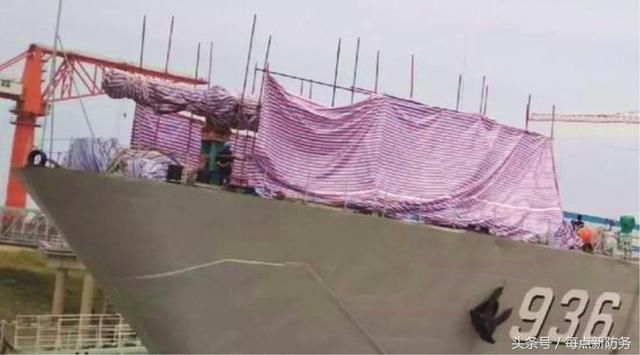 中国海军巨型舰炮上舰测试,会是055型驱逐舰安