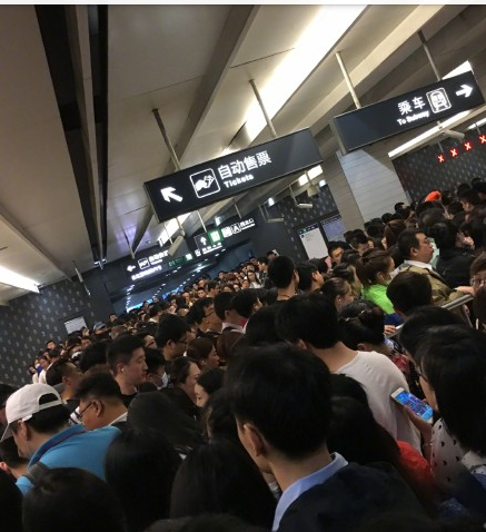人山人海~                 请关注本号,谢谢!