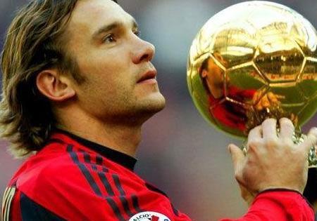 射手的天空:罗纳尔多vs舍瓦,这两位76黄金一代