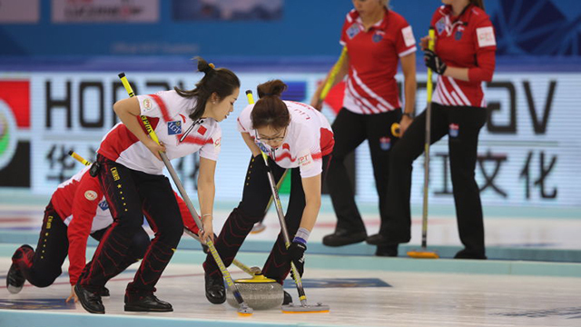 女子冰壶世锦赛中国队迎来第二胜 女子冰壶世锦赛中国队迎来第二胜