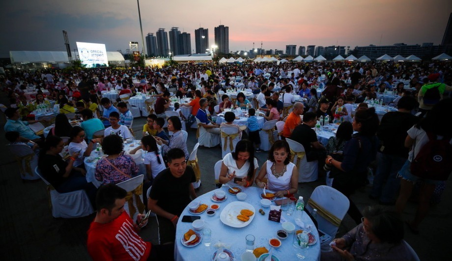 10000名中国游客创造纪录