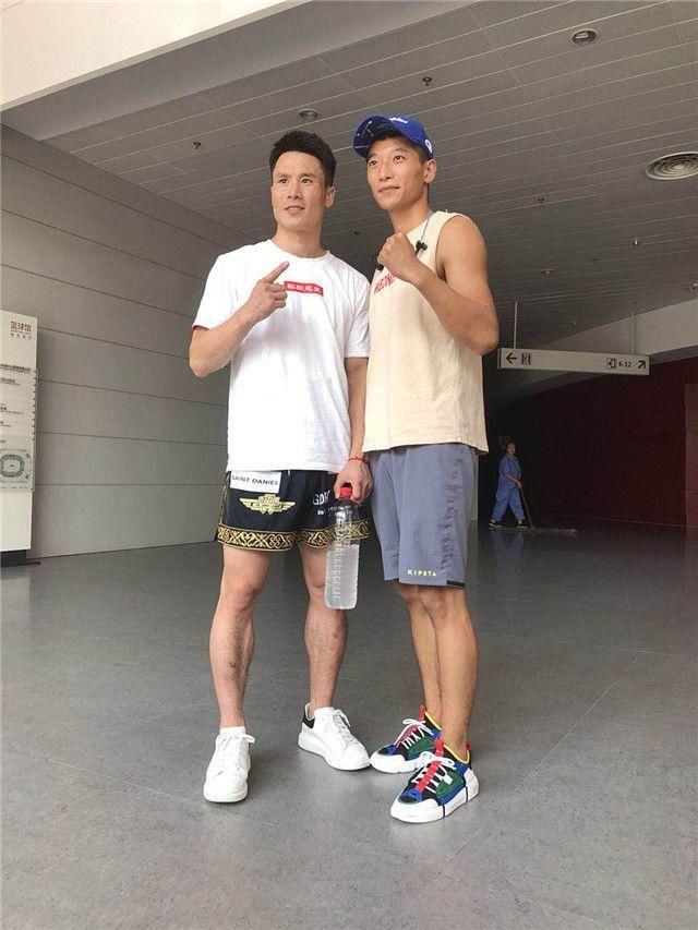 最新消息!邱建良称重66.8顺利通过,对手超重0