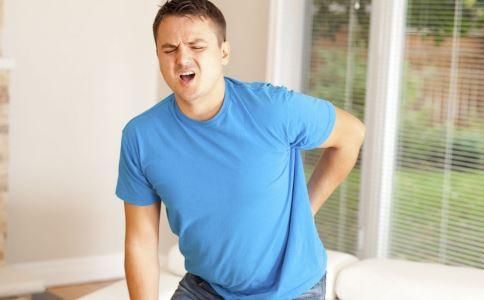男人腰疼难耐?4个方法轻松治疗