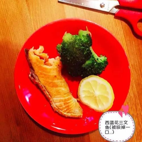 辅食食谱| 专业营养师推荐,10月龄的宝宝一周怎