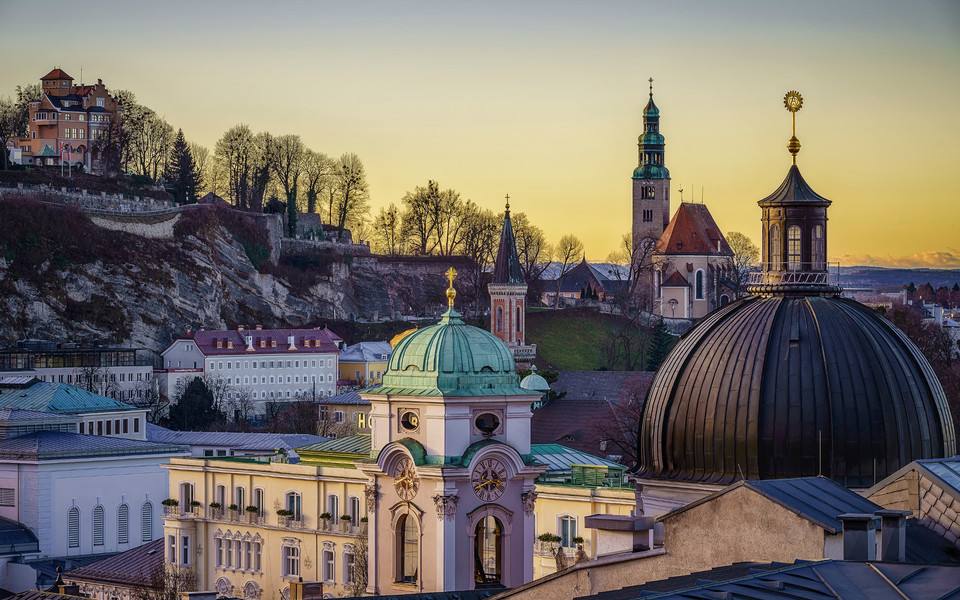 房产税多久交一次?