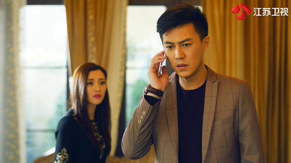 《我们的爱》靳东遇心机女猛追 "床戏"惊呆观众
