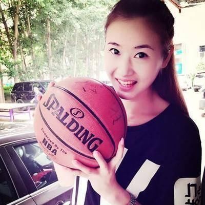 篮球女神身高1米97,嫁给1米83东北农村小伙,公