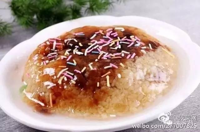 蒸碗是古城西安市民过年必备吃食 男女老少咥