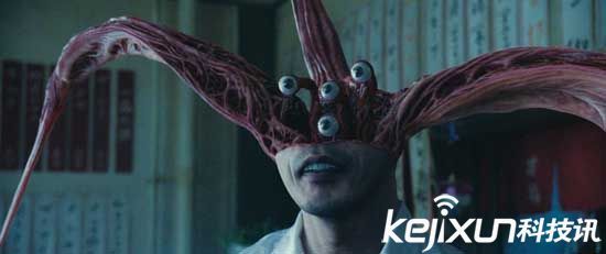 地中海惊现诡异双头鲨!形状如同寄生兽