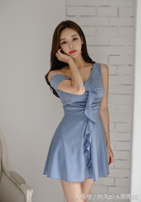 谁教岁岁红莲夜,当初不合种相思