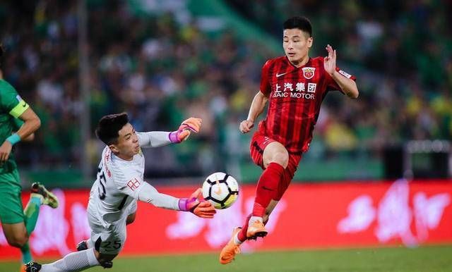 国安2-1上海上港足协杯赢得先机 外援包办3进