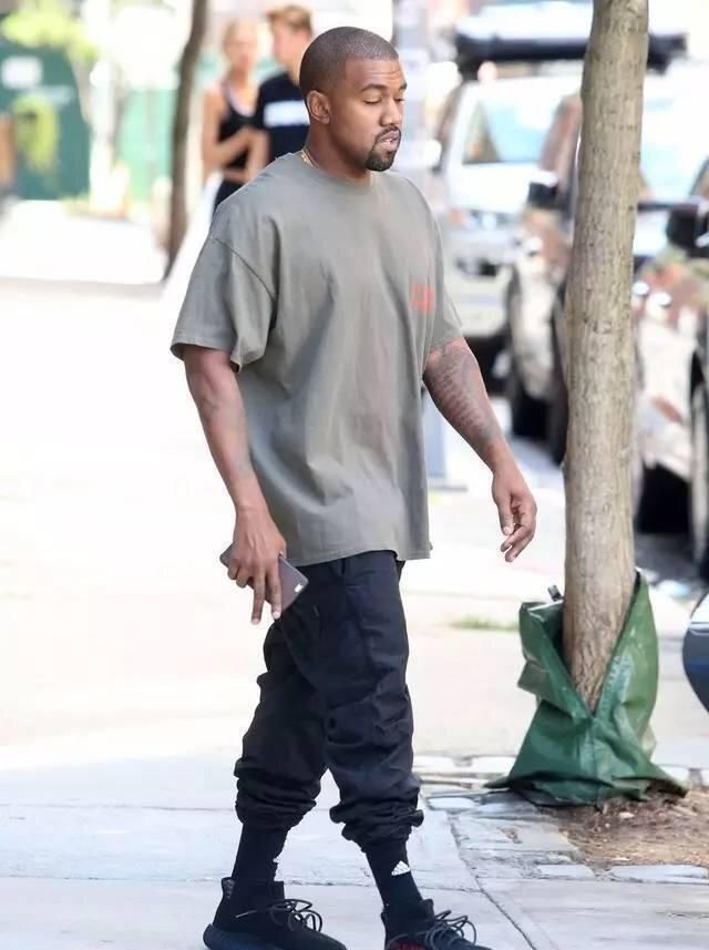 裤脚塞到袜子里的正确姿势