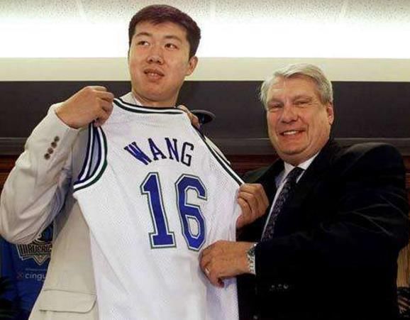 中国男篮最遗憾的比赛:08年奥运会,大郅被离奇