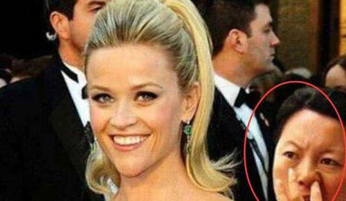 幽默笑话:长得再漂亮有什么用,还不是被旁边的