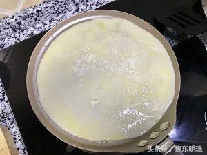 山东正宗煎饼果子家常做法,面糊调制比例和方