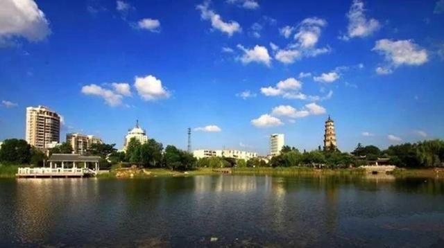 安徽最尴尬的城市,本地人都说不清自己是南方还是北方