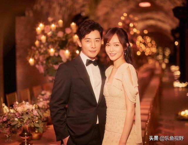 唐嫣罗晋夫妇现身北京春晚录制现场,幸福满满