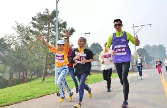 揭面2016长城马拉松奖牌 设计来自虎头军令牌 揭面2016长城马拉松奖牌 设计来自虎头军令牌