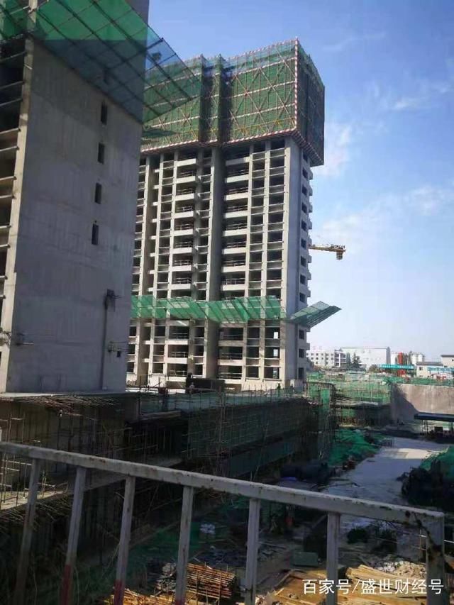 它,陕西省会,国家中心城市,新一线,楼市疯狂,大