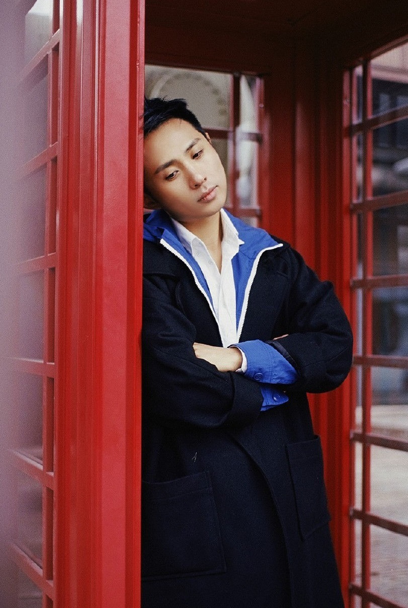 谈恋爱?一点没错!你们的爱豆都由这四大巨头配